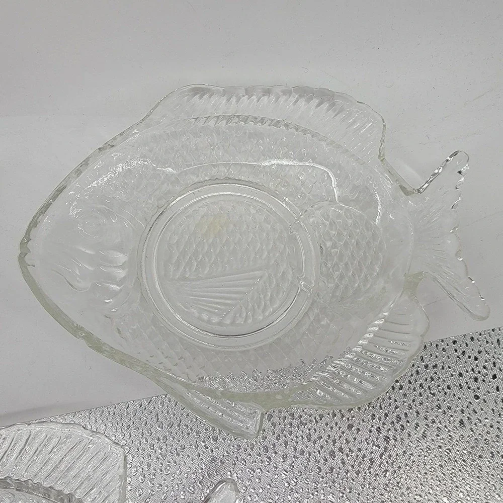 Set Of 3‎ Clear Glass Fish-Shaped Plates
